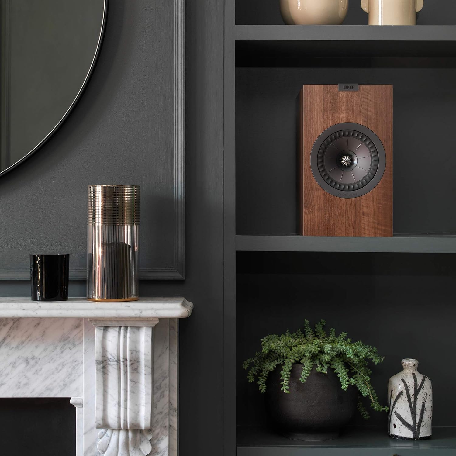 Kef Q350 Bookshelf Speaker - Pair (Open Box)