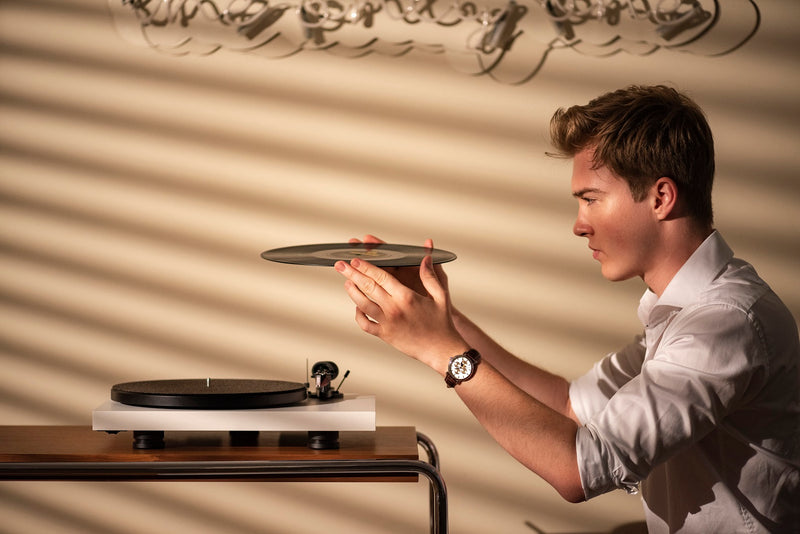 Discover the Perfect Blend of Quality and Savings with Refurbished Turntables