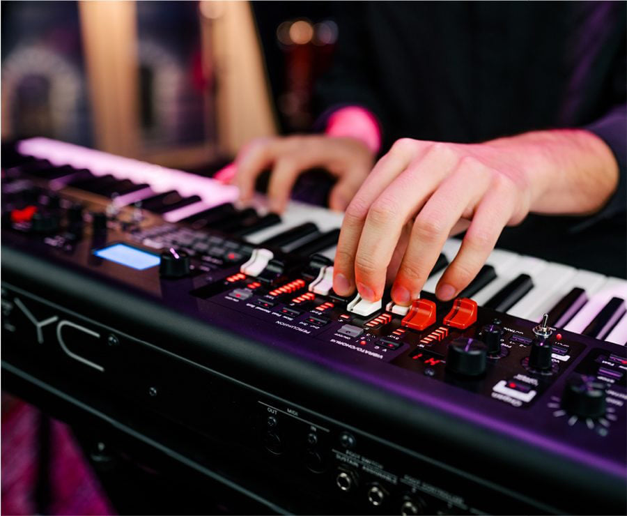 Yamaha YC61 YC Series 61 Key Organ Style Stage Keyboard with Waterfall Action (Certified Refurbished)