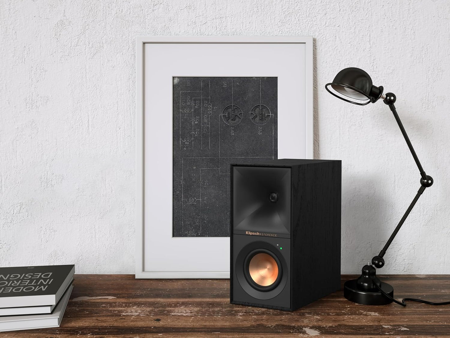 Klipsch Reference R-40PM Powered Bookshelf Speakers - 90-Degree x 90-Degree Tractrix Horn - Linear Travel Suspension (Certified Refurbished)