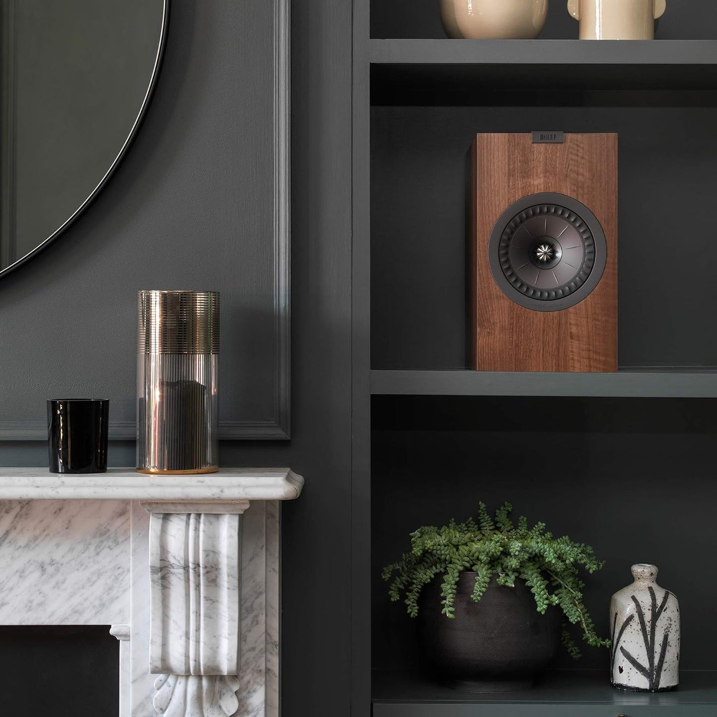 KEF Q350 Bookshelf Speaker - Pair (Open Box)