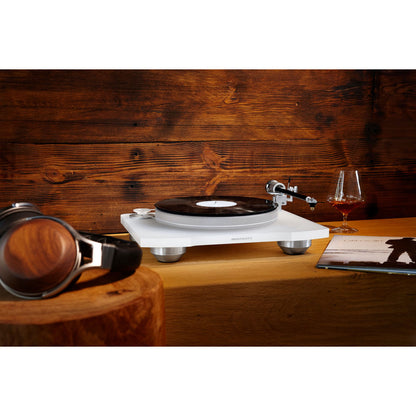 Marantz TT-15S1 Belt Drive Reference Turntable with Cartridge (Certified Refurbished)