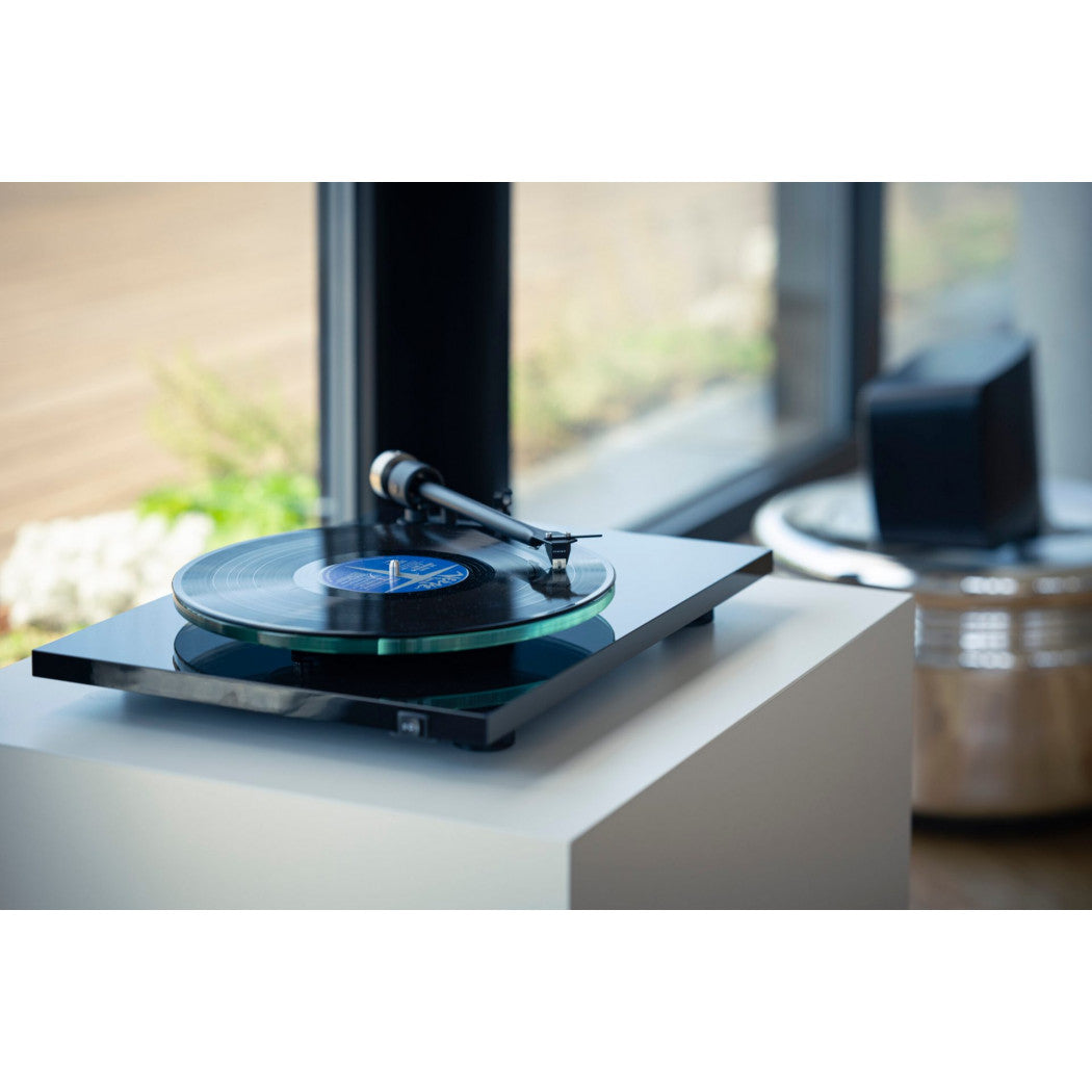 Pro-Ject T2 W Turntable with Sumiko Rainer (Certified Refurbished)